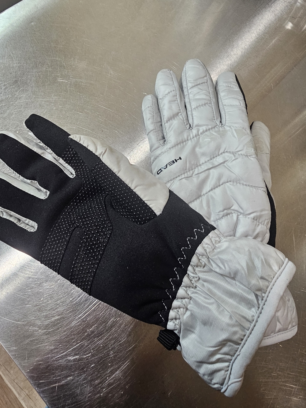 HEAD White and Black Insulated Winter Gloves with Grip Palm